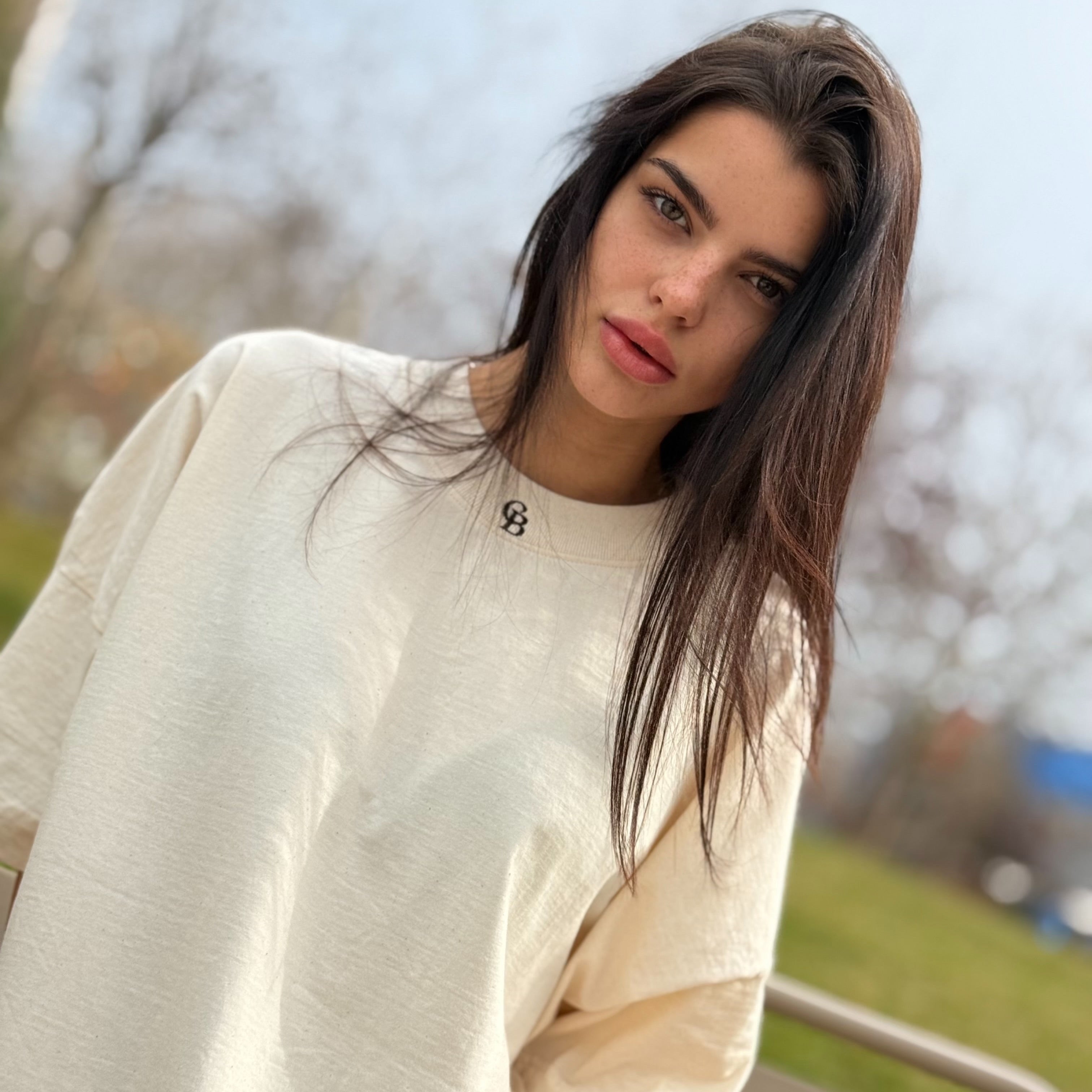 БЕЖОВА ОВЪРСАЙЗ ТЕНИСКА